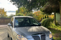 Lancia Ypsilon 1,4 2005 105 tkm klima panorama