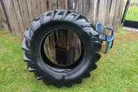 Sprzedam jak nową oponę od Ursusa c-360