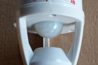 Konwerter żarówki z czujnikiem ruchu i zmierzch