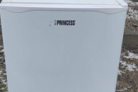 MALY ZAMRAZALNIK PODBLATOWY