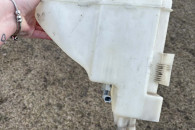 Sprzedam zbiornik do spryskiwaczy Bmw e46