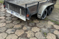Przyczepka dwuosiowa laweta